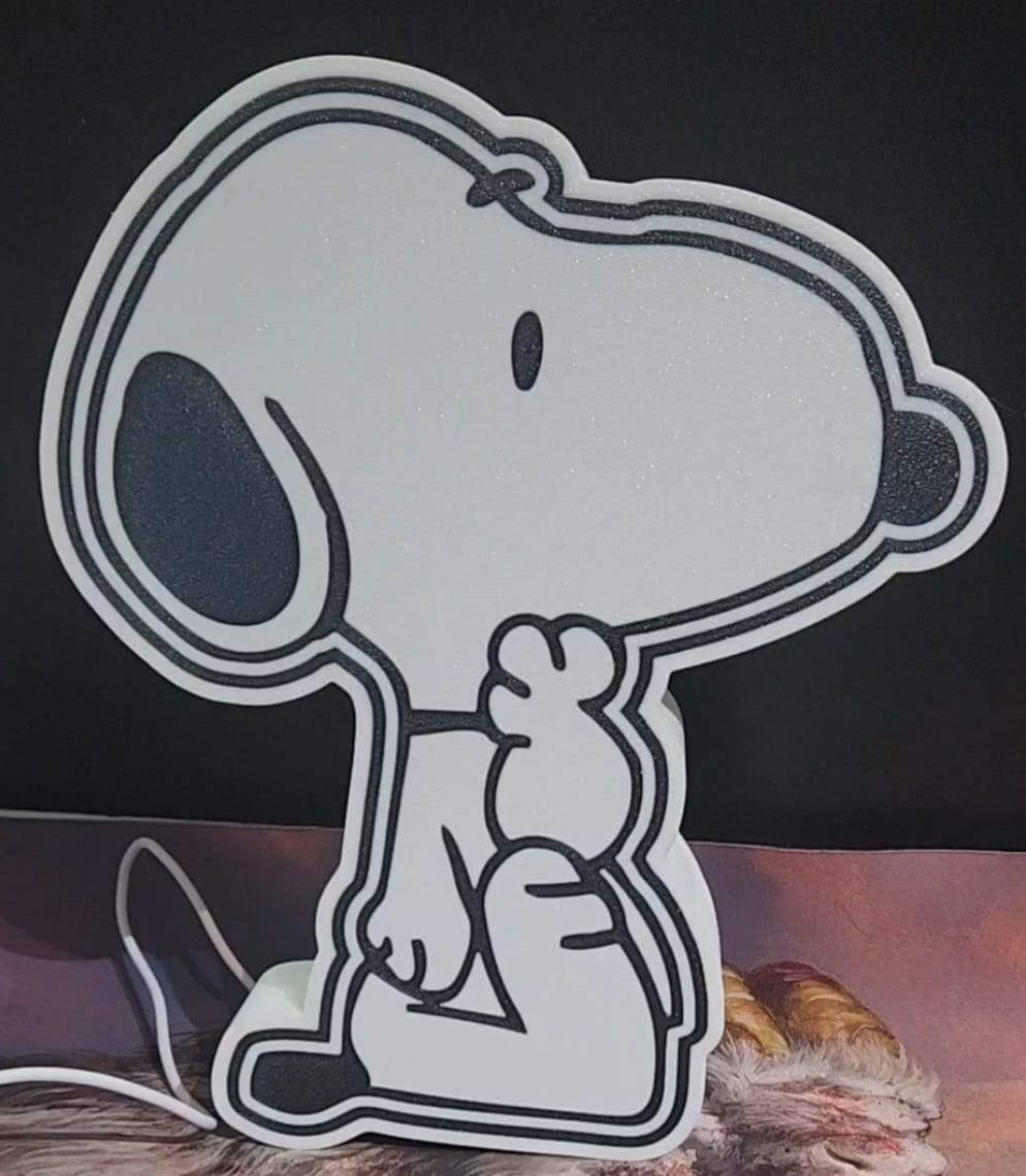 Lámpara USB Inspirada en Snoopy – Ilumina tu Espacio con el Encanto del Beagle más Famoso